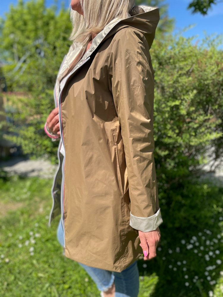 Veste imperméable Laura réversible longue camel et doré
