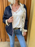 Veste imperméable Laura réversible courte bleu marine et doré